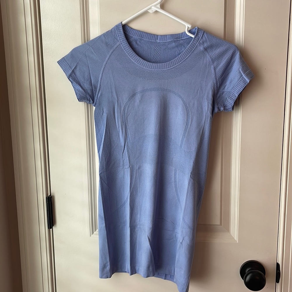 Lululemon Swiftly Tech Short Sleeve Size 4
